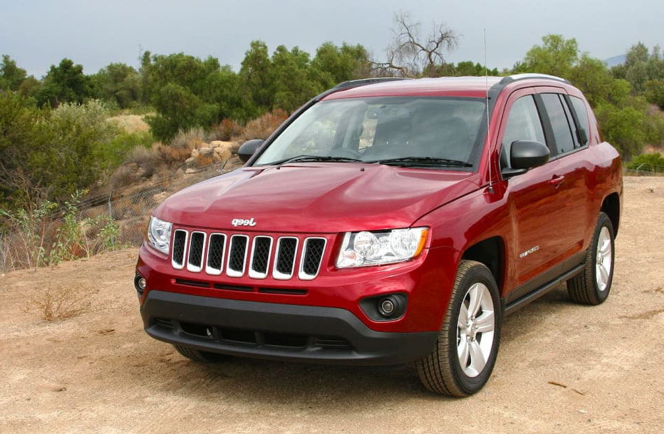 Замена аккумулятора Jeep Compass
