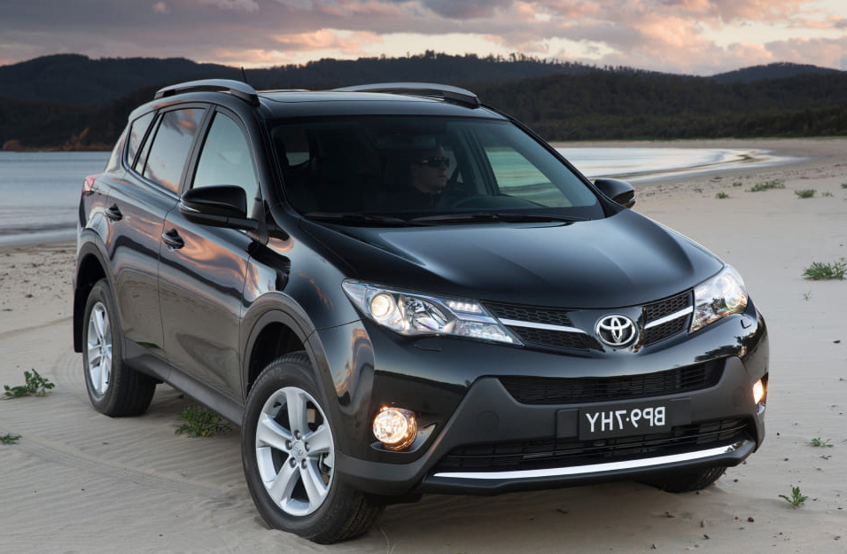 Замена аккумулятора Toyota Rav4
